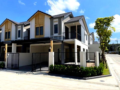 เช่าบ้านแฝด ม.เกษตรศาสตร์ ศรีราชา : ให้เช่าบ้านศรีราชา สไตล์เจแปนนิสโมเดิร์น แถวสวนเสือ  |  3 ห้องนอน 3 ห้องน้ำ