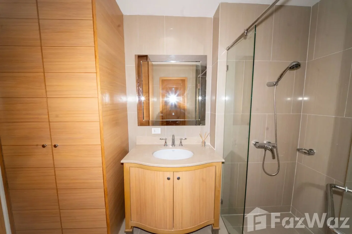 รูป คอนโดให้เช่า 2 ห้องนอน ในโครงการ ดิ เอ็มไพร์ เพลซ 5950077 - รูปที่ 8/11