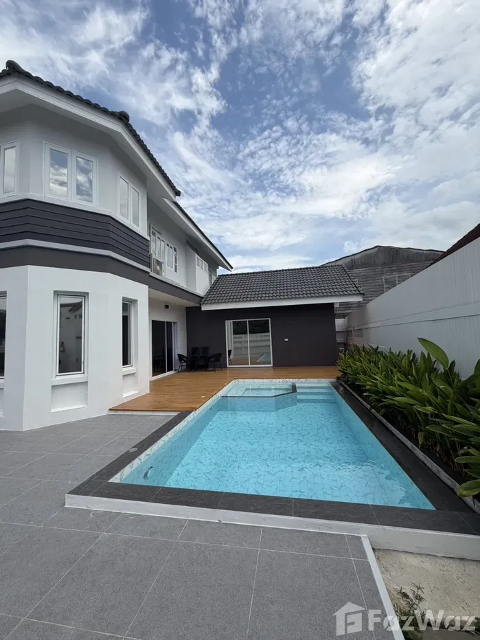 picture 3 Bedrooms Pool Villa for rent at Suk Em Garden Home 5917681 - 5/31