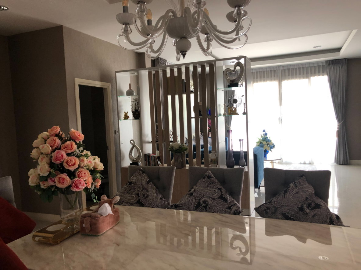 รูป ขายบ้านหลังมุม หมู่บ้านพัฒนาศิริ 56 ตร วา คลอง2 ลำลูกกา ติดถนนใหญ่ ใหม่และสวยจริงจัง แต่งสไตส์โรงแรม เฟอร์นิเจอร์ครบแถมชุดแต่งเป็นล้าน - รูปที่ 17/35