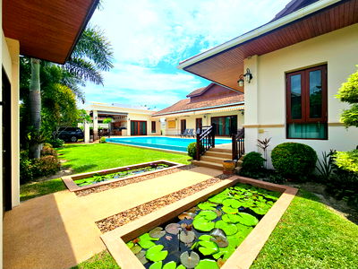 Houses for sale Hua Hin Prachaubkirikhan : Hillside Hamlet Homes 6, Magnificent Bali-style Villa, 4 Bed 5 Bath Hua-Hin Soi 88 For Sale