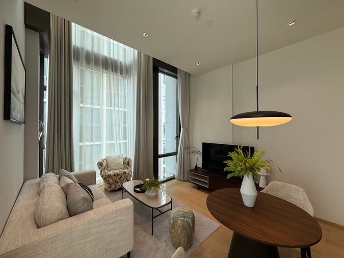 ให้เช่าคอนโด ทเวนตี้เอท ชิดลม แบบ Duplex 2 ชั้น