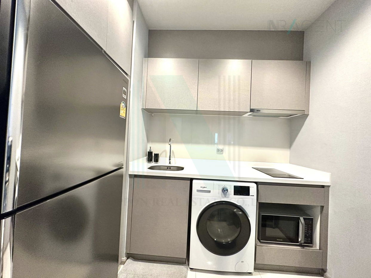 picture ðĐ For Sell Condo LIFE ASOKE - RAMA 9 Building A, Floor 41,1 bed room, Room size 35 sqm - 8/8