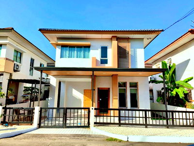 บ้านเดี่ยว โรงเรียนนานาชาติร่วมฤดี วิทยาเขตอนุบาล : บ้านแฝดสไตล์บ้านเดี่ยว ทำเลปัญญาอินทรา ใกล้ซาฟารีเวิลด์ เดินทางสะดวก เชื่อมต่อหลายเส้นทาง ราคาจับต้องได้