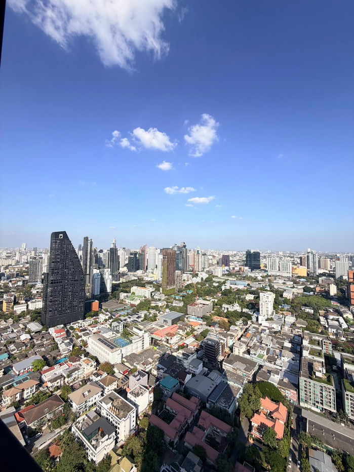 picture Beautiful Built-in unit at Oka Haus Sukhumvit 36 - Just 950m to Thong Lo BTS (Free Shuttle!) - 11/13