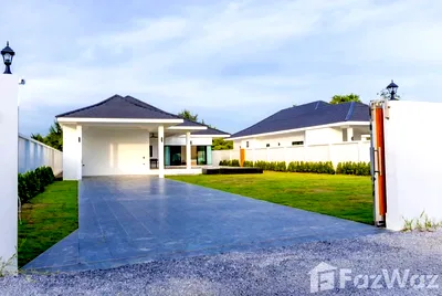 Houses for rent Hua Hin Prachaubkirikhan : 3 Bedroom House for rent in Thap Tai, Prachuap Khiri Khan  5872961