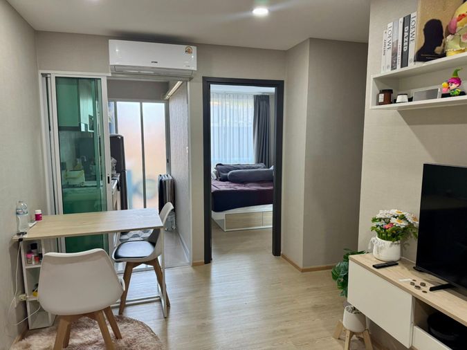 Condo for rent with   1 bedroom, 1 bathroom and   1 kitchen.   