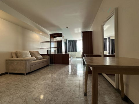 For Rent Condo SUPALAI PARK PHAHOLYOTHIN Building 1, Floor 5,Studio, Room size 40 sqm