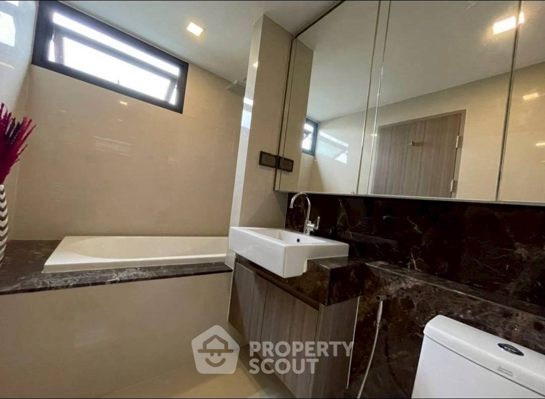 รูป คอนโด 2-ห้องนอน ที่ อาร์ท แอท ทองหล่อ ใกล้ ทองหล่อ (ID 2452572) - รูปที่ 9/11