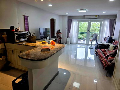 Condos for rent 700 Year Sports Arena Chiang Mai : Rent,  Hillside4 Condo Nimman, Maya  Room 79 sq.m. 10th floor, city view