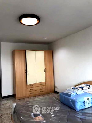 Condos for rent : 2-BR Condo at Royal Castle Sukhumvit near BTS Phrom Phong (ID 2355818)