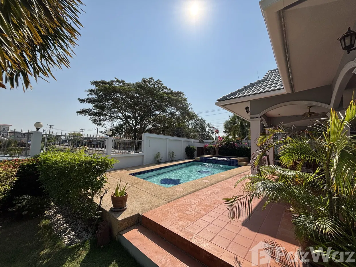picture Three Bedrooms Two Bathroom Center Hua Hin 5978902 - 6/34