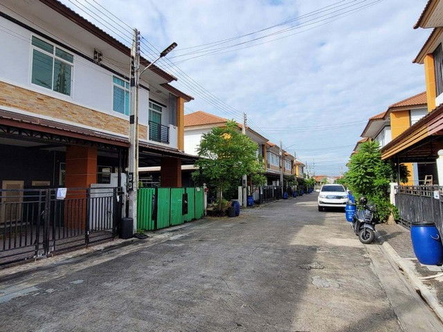 รูป B13551 ขายทาวน์เฮ้าส์ หมู่บ้านรุ่งเรืองซิตี้ 2 ชลบุรี - รูปที่ 8/8