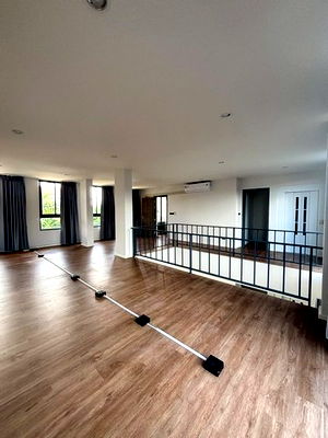 เช่าทาวน์โฮม เขตจตุจักร : HR3169Rent and Sell Home Office หรู 5 ชั้น มีลิฟต์ส่วนตัว – โครงการ BRITTON ลาดพร้าว 41 ทำเลศักยภาพใกล้ MRT ภาวนา