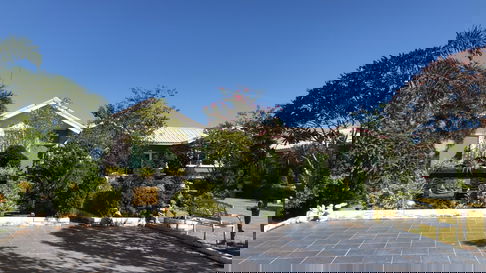 For Sale European-Style Resort, Khlong Sam, Lam Luk Ka European-style decorated resort for sale in Khlong Sam, Lam Luk Ka 4 houses 5 brs, and 5 brs,