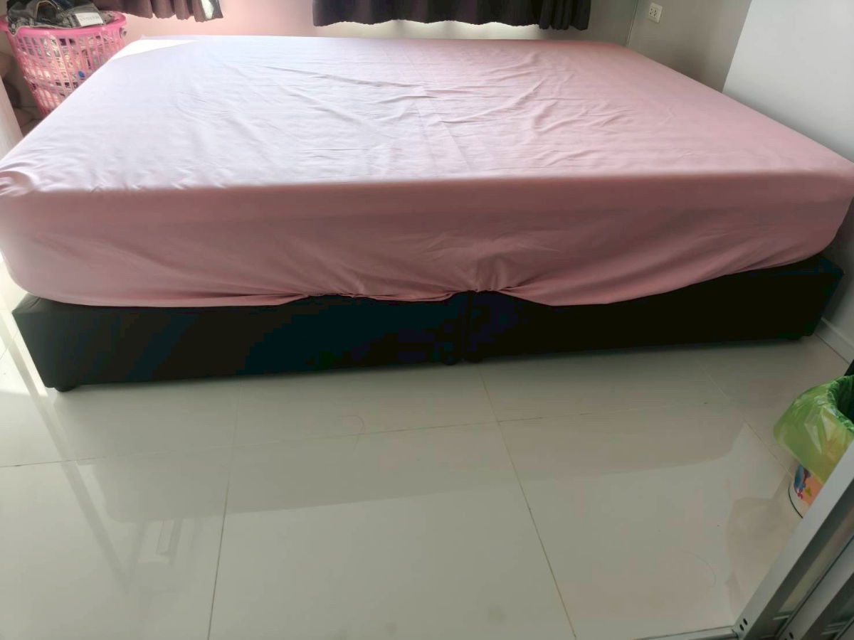 picture Lumpini Wongamat. Rent 8,500 for 1 year contract. - 10/10