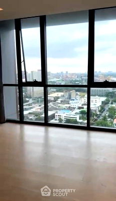 เช่าคอนโด รพ.สุขุมวิท  : คอนโด 1-ห้องนอน ที่ เดอะ รูม สุขุมวิท 38 ใกล้ BTS เอกมัย (ID 2532881)