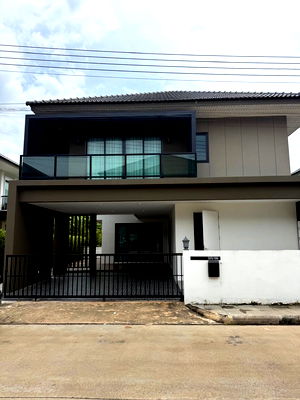 เช่าบ้านเดี่ยว ขอนแก่น : K1800ให้เช่าบ้านหรูโครงการฉัตรเพชร มะลิวัลย์ ใกล้ถนนมะลิวัลย์ ขอนแก่น  บ้านไซต์ใหญ่สุดของโครงการ  👉แบบ 3 ห้องนอน /3 ห้องน้ำ