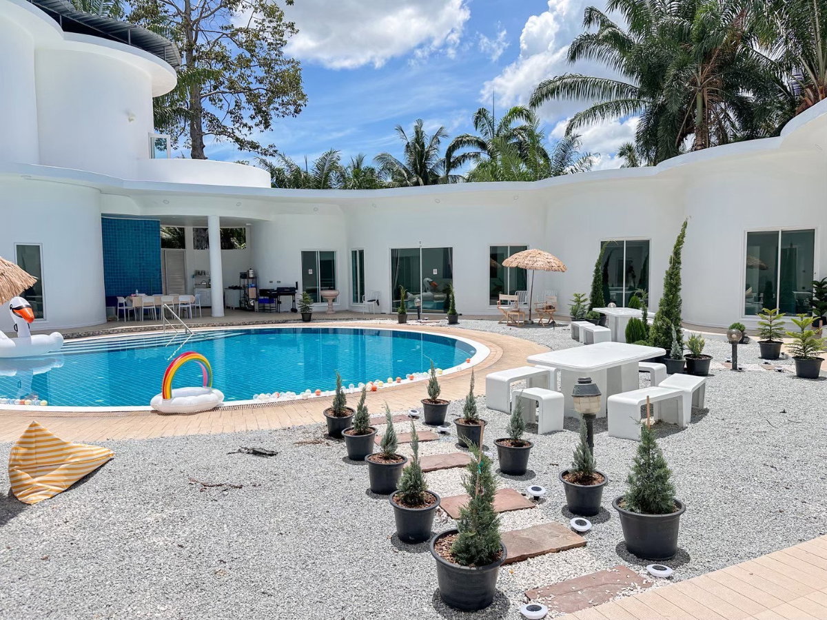 รูป โอกาสทองของมักลงทุน!!! ติดตลาดแล้ว รายได้เดือนละ 200,000 บาท ขาย Pool Villa ใหญ่ แต่งสวย ครบ ไร่เศษ กลางพัทยา เหมาะทำรายวัน จับตลาดโลก | #TPI-2710 - รูปที่ 4/17