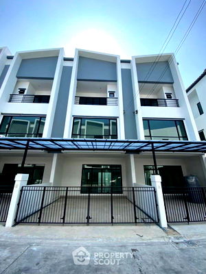 Townhouses for rent อุดมสุข 39 : 3-BR Townhouse at Cordiz At Udomsuk in Bang Chak (ID 2550161)