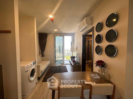 รูปภาพ 24th-Floor 2-BR At XT Huaikhwang 100m To MRT Huai Khwang (ID 2548404)