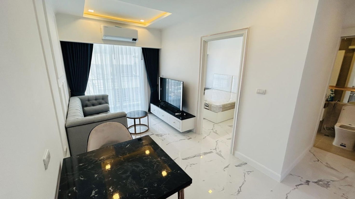 picture 1 Bedroom Condominium for Sale at Empire Tower Pattaya - 2/11