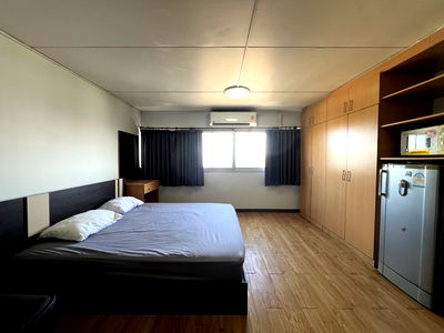 Condos for rent Chaeng Watthana Road : Popular condo, Muang Thong T2, 7th floor, for rent 4,000 baht (outside view + fully furnished + kitchen set)