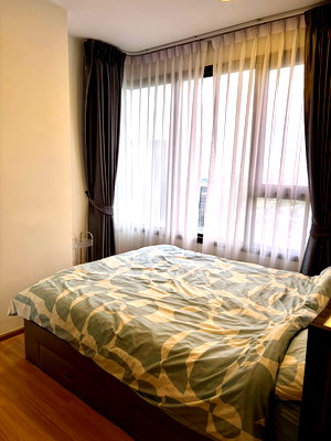 Condos for rent Chatuchak : Y177 Condo for rent: Chewathai Kaset - Nawamin. Ready to move in. Beautiful room, great view, fully furnished with appliances.
