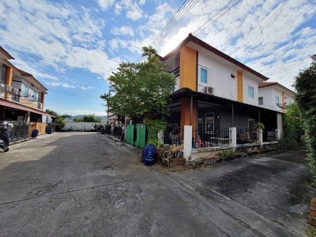 รูป B13551 ขายทาวน์เฮ้าส์ หมู่บ้านรุ่งเรืองซิตี้ 2 ชลบุรี - รูปที่ 6/8