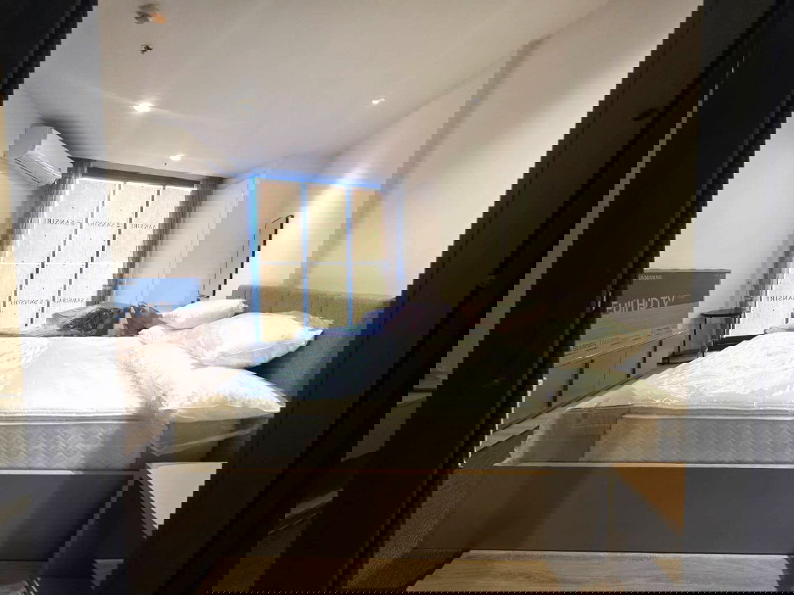 picture Walking Street Condo!! Prime High-Potential Location!! Brand-new unit at Edge Central Pattaya, right in the heart of Pattaya. - 3/22