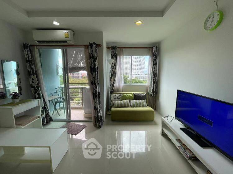 picture Studio Condo at Beach 7 Condominium close to Jomtien Beach (ID 2549604) - 3/8