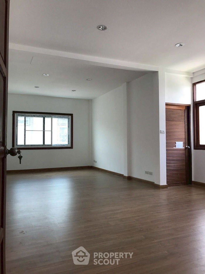 รูป บ้าน 3-ห้องนอน ที่ หมู่บ้านทิพวัล 1 ใน เทพารักษ์ (ID 2549033) - รูปที่ 7/9