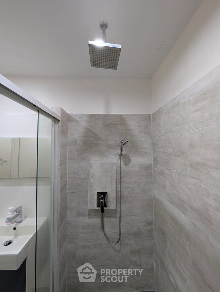 รูป คอนโด 1-ห้องนอน ที่ เดอะ รูม สุขุมวิท 62 ใกล้ BTS ปุณณวิถี (ID 2546660) - รูปที่ 8/17