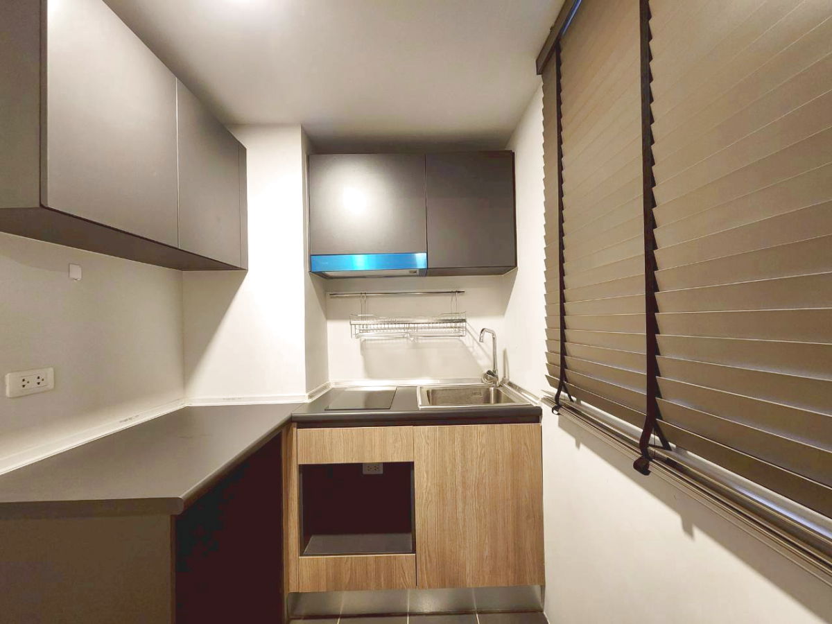 รูป ขายด่วน!! คอนโด 2 ห้องนอน ทำเลสาทร – เจริญนคร ใกล้ ICON SIAM พื้นที่กว้าง พร้อมอยู่ - รูปที่ 16/17