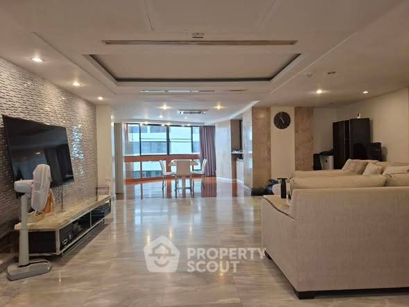 picture 3-BR Condo at President Park Condominium near MRT Queen Sirikit National Convention Centre (ID 2519465) - 3/5