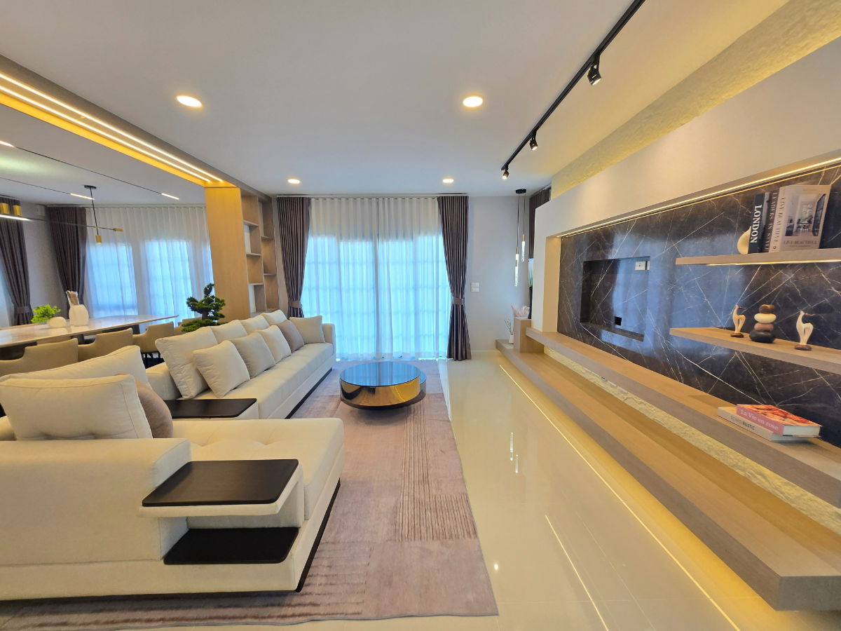 picture ✨ Luxury detached house for rent in Centro Bangna Village, 2 stories, 4 bedrooms, 4 bathrooms, 3 parking spaces 🏡💖 - 6/14