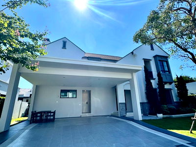 เช่าบ้านเดี่ยว ถนนศรีนครินทร์-ร่มเกล้า : 🏡 ให้เช่าบ้านหรู — นันทวัน พระราม 9 – กรุงเทพกรีฑาตัดใหม่ ✨ บ้านเดี่ยวระดับ Luxury พร้อมเข้าอยู่ โครงการคุณภาพ สิ่งอำนวยความสะดวกครบครัน