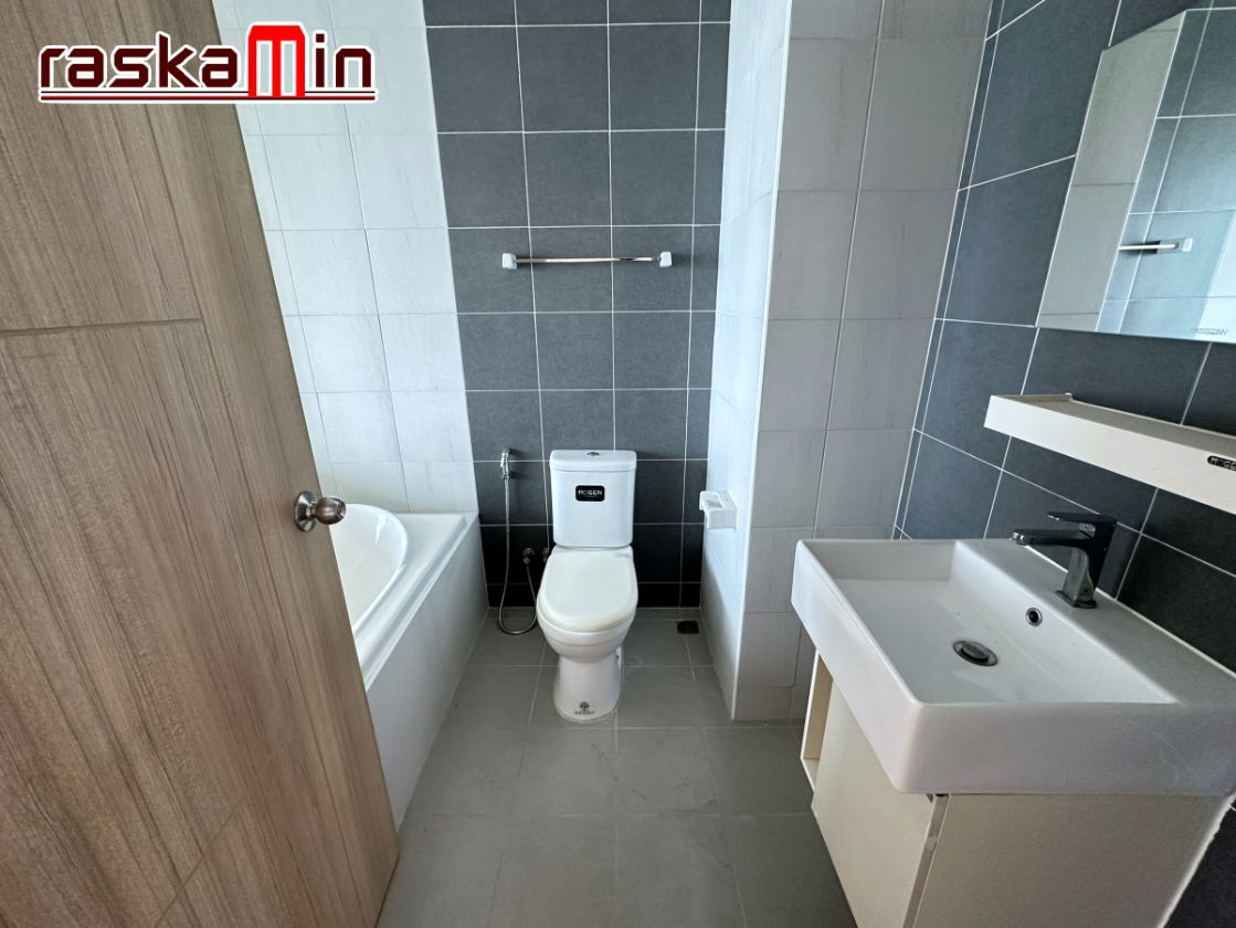 picture FQ🗺️KT0131📲LineID @556ryccg🏖️1Bedroom 44.6sqm Floor12A Tower A🌊Sea view+Koh Loi🌴Ladda Plus Sriracha condo - 10/18