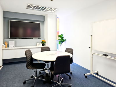 Office for rent The Stock Exchange of Thailand : All-inclusive access to professional office space for 4 persons in HQ SO24