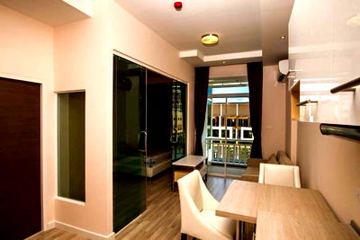 เช่าคอนโด เมืองเชียงใหม่ เชียงใหม่ : My hip Condo 2  เพดานสูง  ในบิสสิเนสพาร์ค  พร้อมเครื่องใช้ไฟฟ้า 