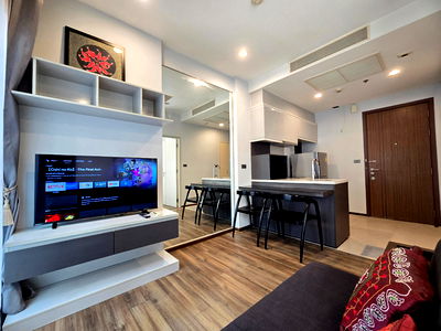 Condos for rent HomePro Rama 9 : 🔥Best deal for rent🔥 Newly renovated room with garden view at Wyne by Sansiri 