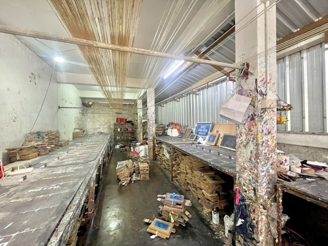 picture Suitable for a home office or online warehouse!!! Sell a 2-storey detached house on Kamnan Maen 13 Alley, Soi 23, - 6/27