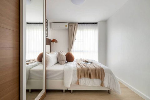 OwBestLiving160126🍃 The Tropical Condominium