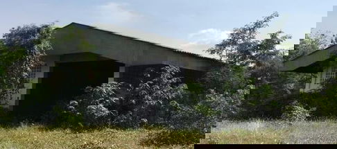 คุ้มค่ามาก โกดัง พร้อมบ้านพักคนงาน แข็งแรง ติดถนนใหญ่ ถนนกว้าง 