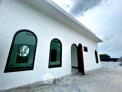 Houses for sale Phuket : 4-BR House close to Koh Siray (ID 2546114)