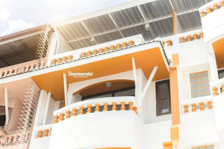 ขายด่วน ! อาคารพาณิชย์ สวรรค์วิถี (สุทธิสารวินิจฉัย)  รีโนเวทใหม่ทั้งหลัง ระบบน้ำ-ไฟใหม่หมด * เดินทางง่ายใกล้รถไฟฟ้า พร้อมอยู่