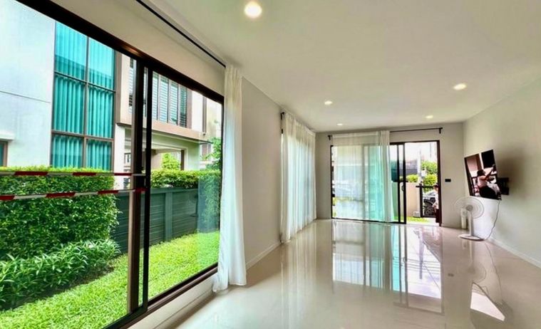 4-bed house for sale, 196 sqm, 57.5 sq wah, BURASIRI KRUNGTHEPKREETHA