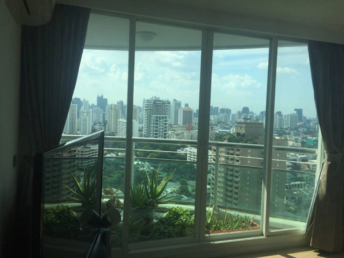 picture Eight Thonglor Residence condo in the middle of Bangkok with full furnished and the best built-in with the best view - 23/26