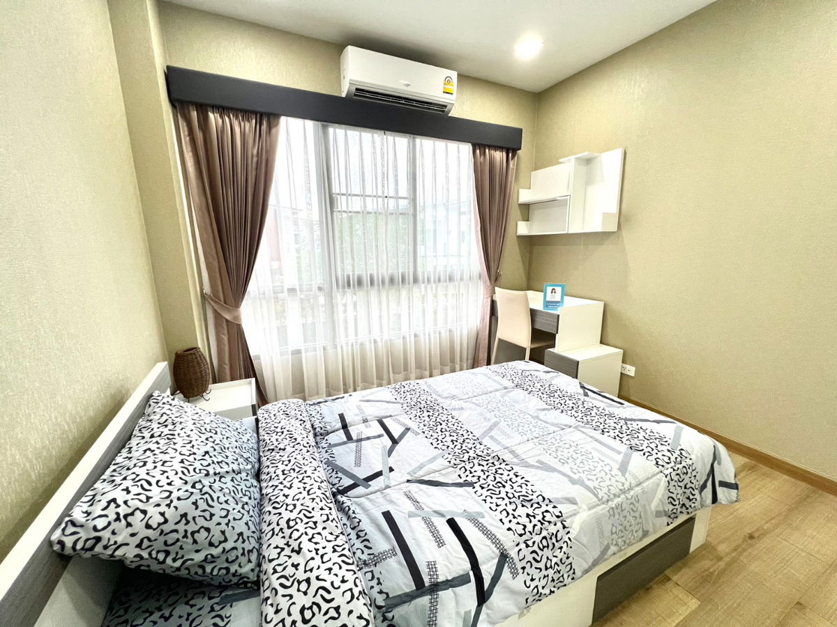 picture 2-bedroom unit in a new building in Munich. Great price: 17,000 THB. 2nd floor, pool view. Beautiful, brand new unit in a lovely building. - 18/31