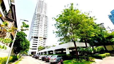 ขายคอนโด : ขายคอนโดติดริมน้ำ ใกล้รถไฟฟ้า แต่งสวย บิวอินทั้งห้อง T.0813711070